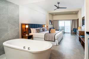 Oceanfront Junior Suite - Hotel RIU Palace Kukulkan